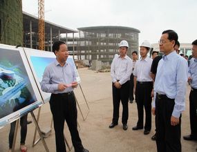 自治區(qū)主席陳武視察公司南寧市博物館工程項目